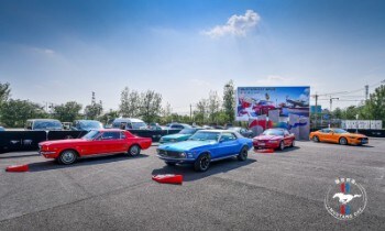 主题为“飘移传奇”的福特Mustang Day